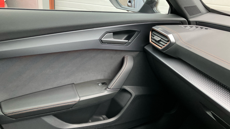 CUPRA Formentor 1.5 eTSI 150 V2 5dr DSG Petrol Estate